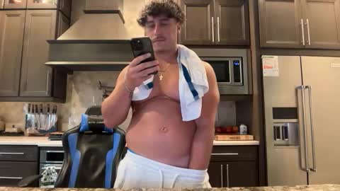 hungkingg22 online show from 05/16/26, 02:49