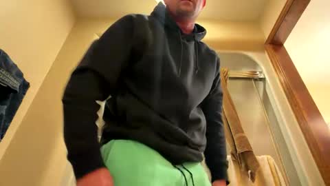 Snapshot of hunglikeray2286 chatting on 02/22/26, 07:34 hunglikeray2286 online show from 02/22/26, 07:34