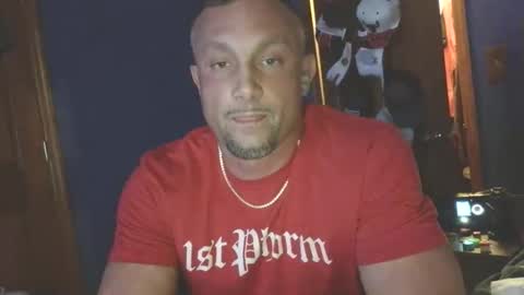 Snapshot of hunglikeray2286 chatting on 04/11/26, 05:01 hunglikeray2286 online show from 04/11/26, 05:01