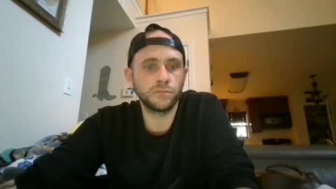 Snapshot of hungoutlaw69420 chatting on 02/12/26, 01:28 hungoutlaw69420 online show from 02/12/26, 01:28