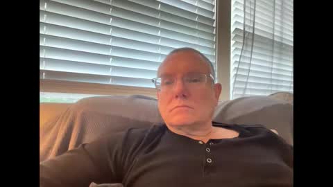 AARON online show from 10/15/25, 03:45