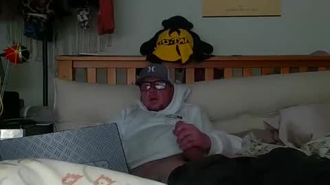 Snapshot of hungsingledad79 chatting on 04/03/26, 05:22 HuingsingleDad79 online show from 04/03/26, 05:22
