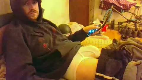 Boi online show from 10/13/25, 12:21