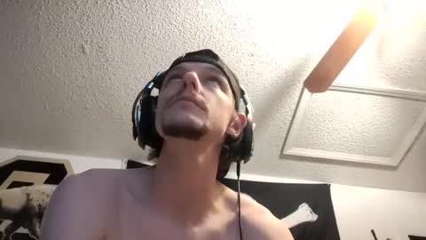 Snapshot of hungtxcock92 chatting on 01/22/25, 10:29 hungtxcock92 online show from 01/22/25, 10:29