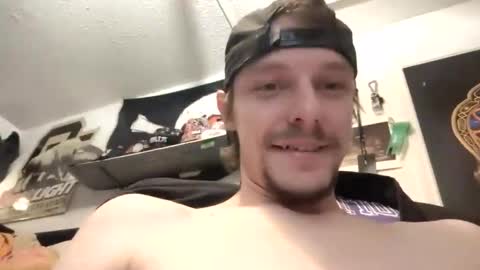 Snapshot of hungtxcock92 chatting on 01/22/25, 02:46 hungtxcock92 online show from 01/22/25, 02:46