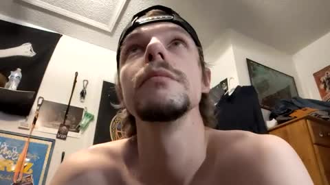 Snapshot of hungtxcock92 chatting on 01/25/25, 02:14 hungtxcock92 online show from 01/25/25, 02:14