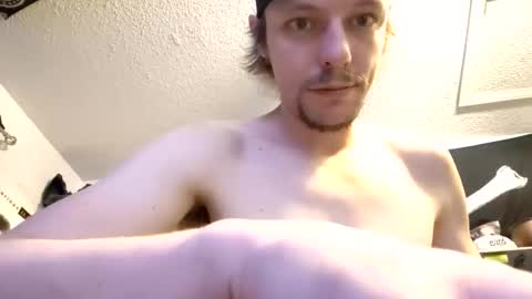 Snapshot of hungtxcock92 chatting on 02/10/25, 09:36 hungtxcock92 online show from 02/10/25, 09:36