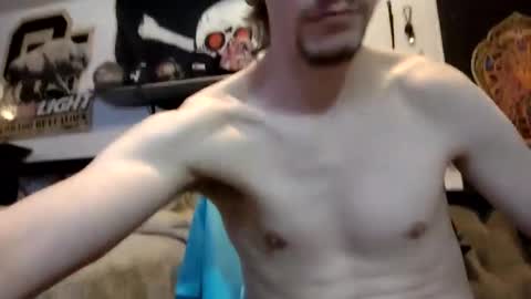 Snapshot of hungtxcock92 chatting on 02/14/25, 07:49 hungtxcock92 online show from 02/14/25, 07:49