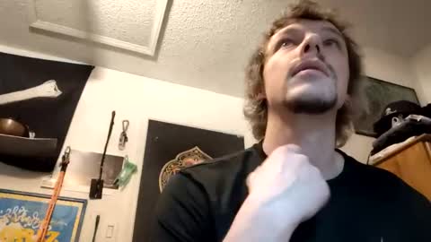 Snapshot of hungtxcock92 chatting on 02/21/25, 05:24 hungtxcock92 online show from 02/21/25, 05:24