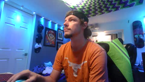 Snapshot of hungtxcock92 chatting on 10/08/25, 12:14 hungtxcock92 online show from 10/08/25, 12:14