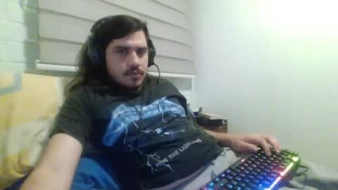 Snapshot of hungweeb chatting on 03/27/26, 01:33 Rod online show from 03/27/26, 01:33