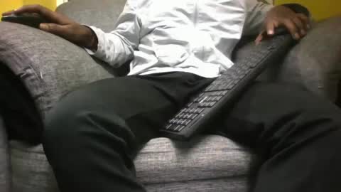 hunk_dominant online show from 12/18/24, 05:52