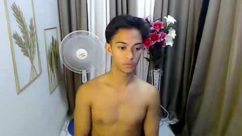 hunk_edward online show from 05/04/26, 01:34