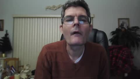 Snapshot of hunkmasclefad458 chatting on 12/17/24, 04:45 hunkmasclefad458 online show from 12/17/24, 04:45