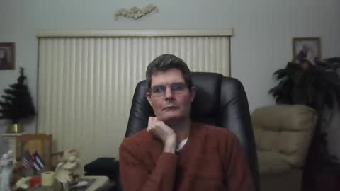 Snapshot of hunkmasclefad458 chatting on 12/18/24, 05:37 hunkmasclefad458 online show from 12/18/24, 05:37
