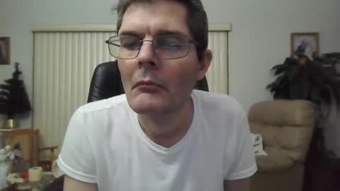 Snapshot of hunkmasclefad458 chatting on 12/21/24, 02:52 hunkmasclefad458 online show from 12/21/24, 02:52