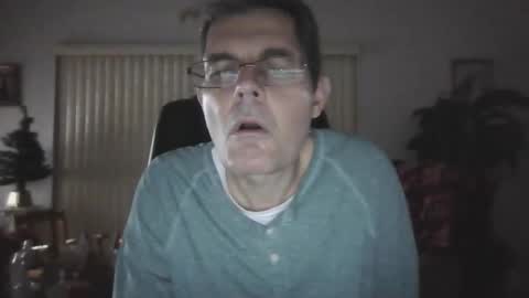 Snapshot of hunkmasclefad458 chatting on 12/15/25, 04:28 hunkmasclefad458 online show from 12/15/25, 04:28