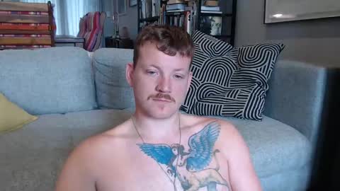 Snapshot of hunky_arthur chatting on 12/29/24, 08:11 Hunky Arthur online show from 12/29/24, 08:11