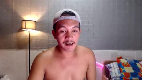 Snapshot of hunkylloyd chatting on 02/18/26, 04:19 hunkylloyd online show from 02/18/26, 04:19