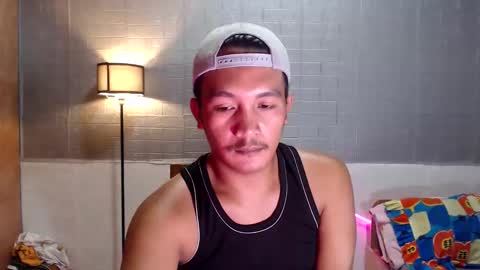 Snapshot of hunkylloyd chatting on 02/19/26, 02:29 hunkylloyd online show from 02/19/26, 02:29