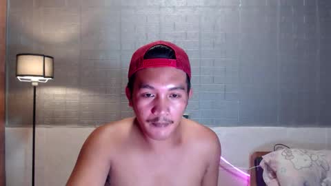 Snapshot of hunkylloyd chatting on 02/28/26, 01:01 hunkylloyd online show from 02/28/26, 01:01