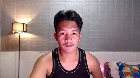 Snapshot of hunkylloyd chatting on 03/20/26, 05:34 hunkylloyd online show from 03/20/26, 05:34