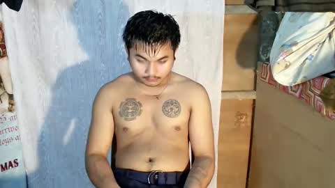 Snapshot of hunkyzeus chatting on 02/22/26, 05:30 hunkyzeus online show from 02/22/26, 05:30