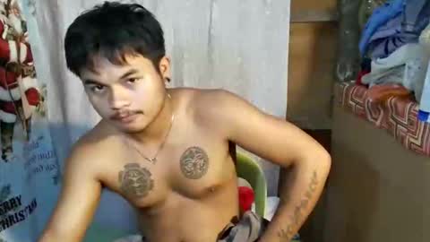 Snapshot of hunkyzeus chatting on 02/27/26, 02:00 hunkyzeus online show from 02/27/26, 02:00