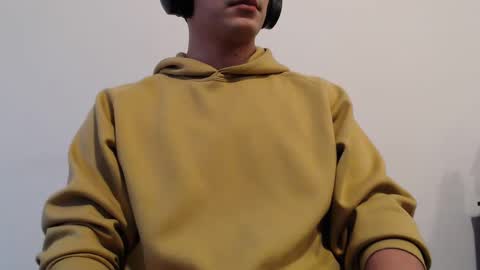 Snapshot of hunter_0026 chatting on 02/11/25, 10:07 hunter_0026 online show from 02/11/25, 10:07