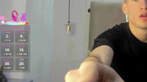 hunterheat_ online show from 10/12/25, 12:15