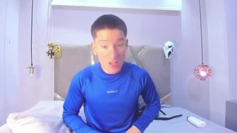 hunterheat_ online show from 10/16/25, 12:06