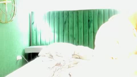 hunterheat_ online show from 11/17/25, 10:10