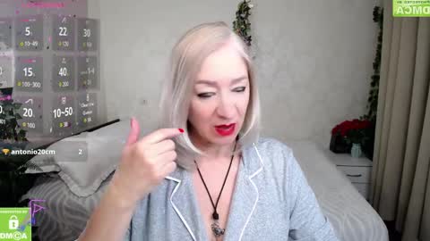 Snapshot of hunters_woman chatting on 04/04/26, 06:38 Irena online show from 04/04/26, 06:38