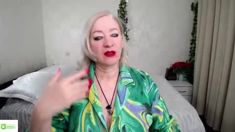 Irena online show from 05/13/26, 07:00