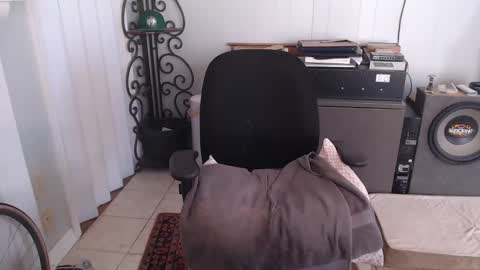 Snapshot of hunterxx420 chatting on 01/22/25, 05:28 Hunter XX 420 online show from 01/22/25, 05:28