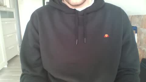 Snapshot of hunting_007 chatting on 03/05/26, 11:28 hunting_007 online show from 03/05/26, 11:28