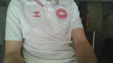 Snapshot of hunting_007 chatting on 03/10/26, 11:37 hunting_007 online show from 03/10/26, 11:37