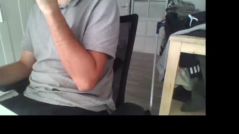 Snapshot of hunting_007 chatting on 07/16/26, 02:01 hunting_007 online show from 07/16/26, 02:01