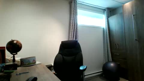 hurley7890 online show from 02/11/25, 05:50