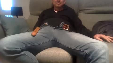 hurricane333644 online show from 01/27/25, 04:22