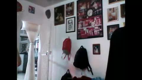 Snapshot of hurtadodirector chatting on 04/13/26, 03:23 hurtadodirector online show from 04/13/26, 03:23