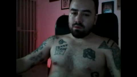 Snapshot of hurtadodirector chatting on 04/15/26, 06:31 hurtadodirector online show from 04/15/26, 06:31