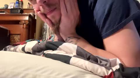 Snapshot of husbandandwife2011 chatting on 02/11/25, 05:40 husbandandwife2011 online show from 02/11/25, 05:40