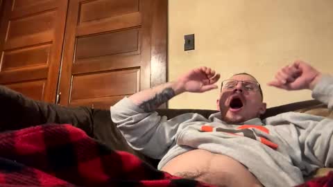 Snapshot of husbandandwife2011 chatting on 02/14/25, 03:33 husbandandwife2011 online show from 02/14/25, 03:33