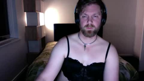 Em. online show from 09/17/25, 05:47