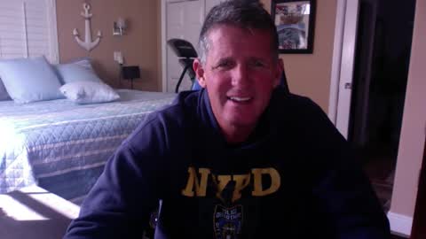 Snapshot of hvacstud4 chatting on 11/28/25, 02:31 hvacstud4 online show from 11/28/25, 02:31