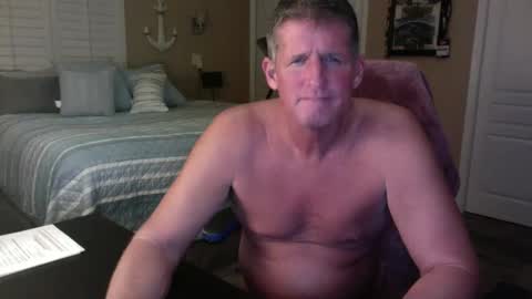 Snapshot of hvacstud4 chatting on 12/01/25, 12:48 hvacstud4 online show from 12/01/25, 12:48