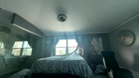 Snapshot of hvacstud4 chatting on 04/03/26, 12:03 hvacstud4 online show from 04/03/26, 12:03