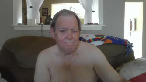 Snapshot of hvl13 chatting on 09/24/25, 07:06 hvl13 online show from 09/24/25, 07:06