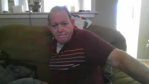 Snapshot of hvl13 chatting on 10/29/25, 04:09 hvl13 online show from 10/29/25, 04:09